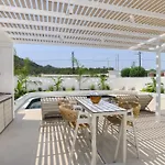 Mylos Luxury Escape * 팔리라키
