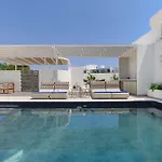 Mylos Luxury Escape 팔리라키
