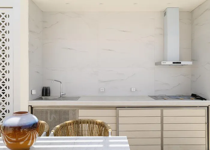 Mylos Luxury Escape